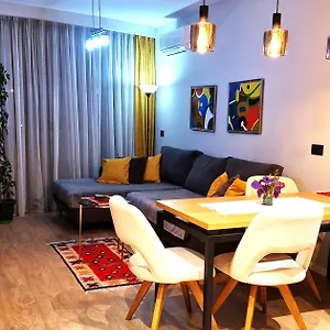 Luxury شقة تيرانا